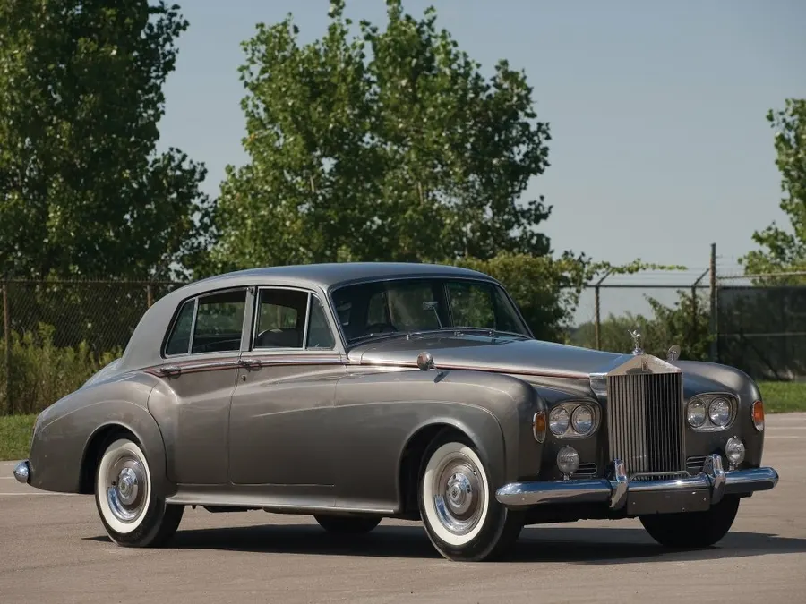 Rolls-Royce Silver Cloud — фото модели