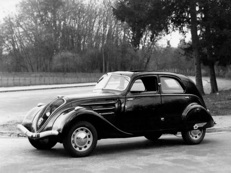 Peugeot 402 — фото модели