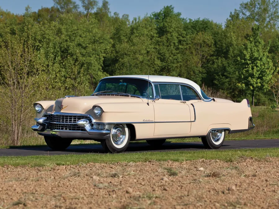Cadillac Series 62 — фото модели