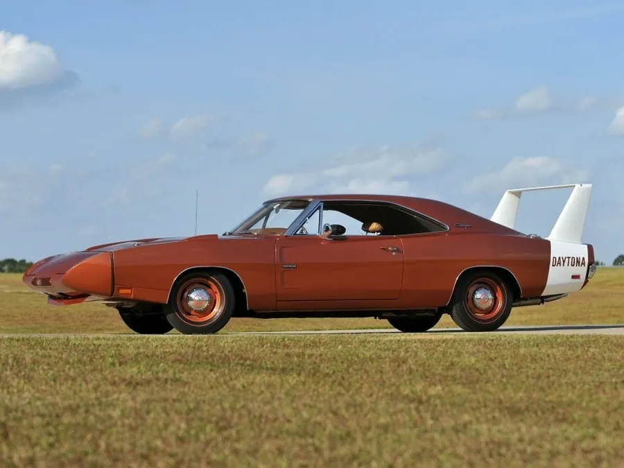 Dodge Charger Daytona — фото модели