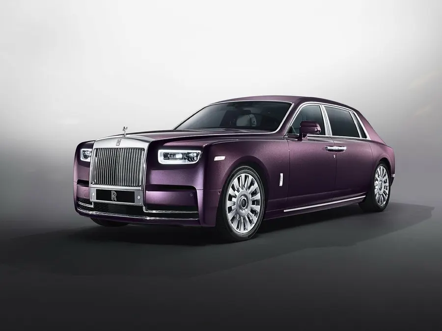 Rolls-Royce Phantom — фото модели