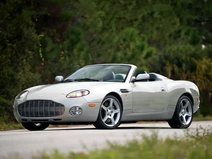 Aston Martin DB AR1 — фото модели