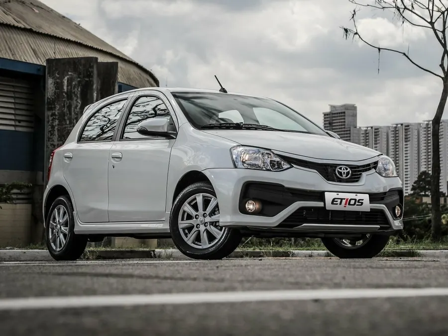 Toyota Etios — фото модели