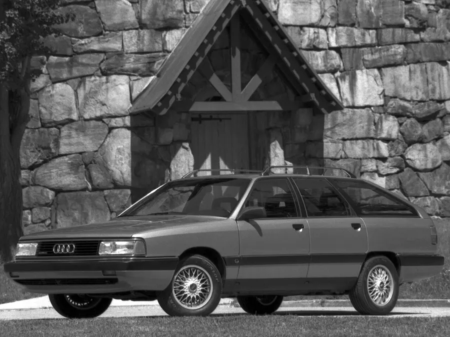 Audi 200 — фото модели