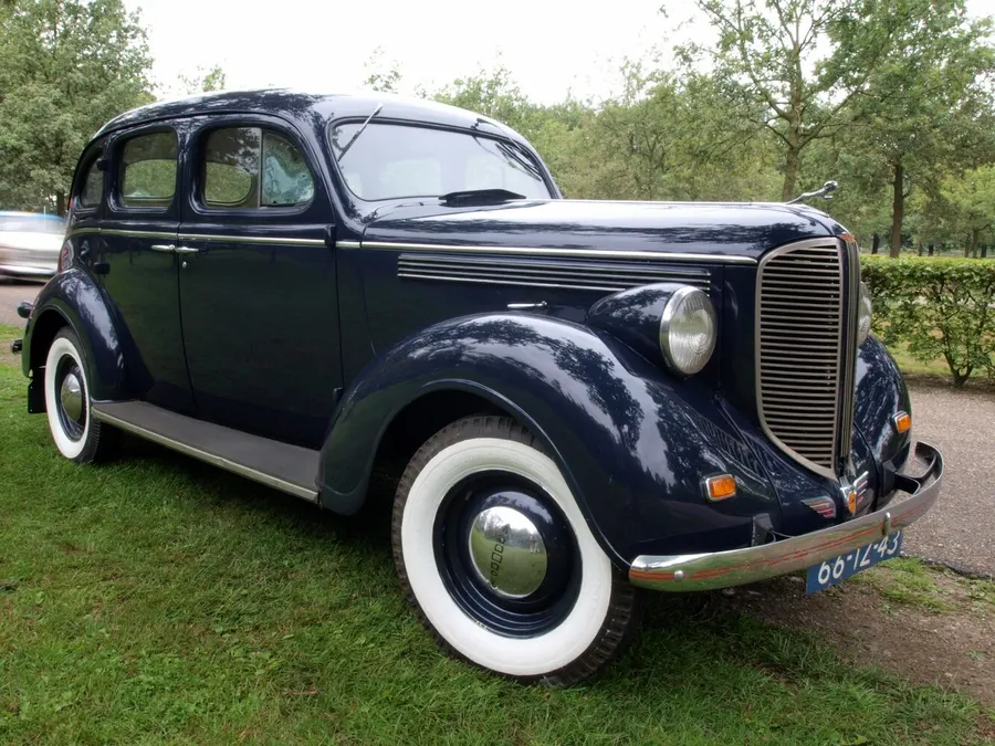 Dodge D8 — фото модели