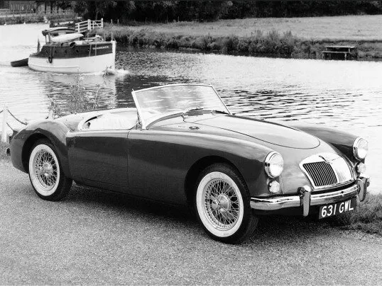 MG MGA — фото модели