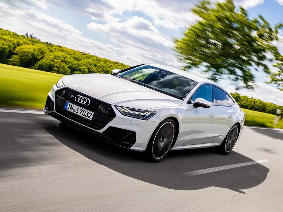 Audi S7 — фото модели