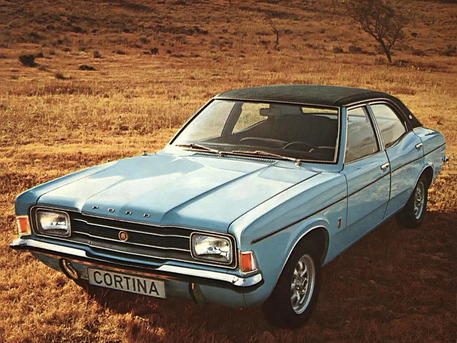 Ford Cortina — фото модели