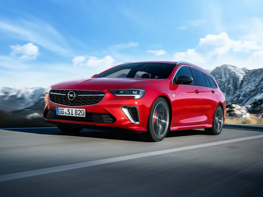 Opel Insignia — фото модели