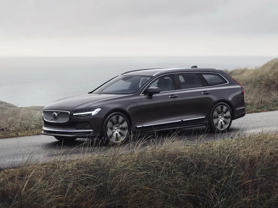 Volvo V90 — фото модели
