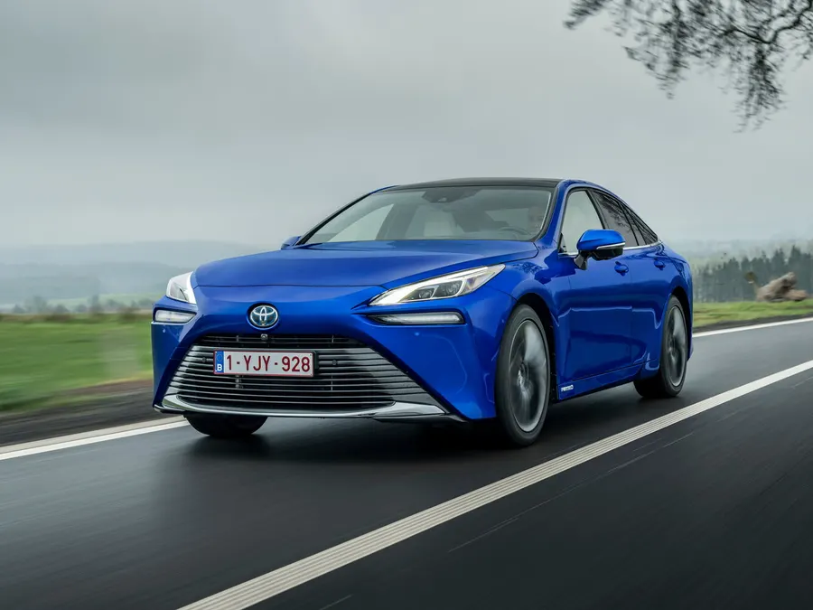 Toyota Mirai — фото модели