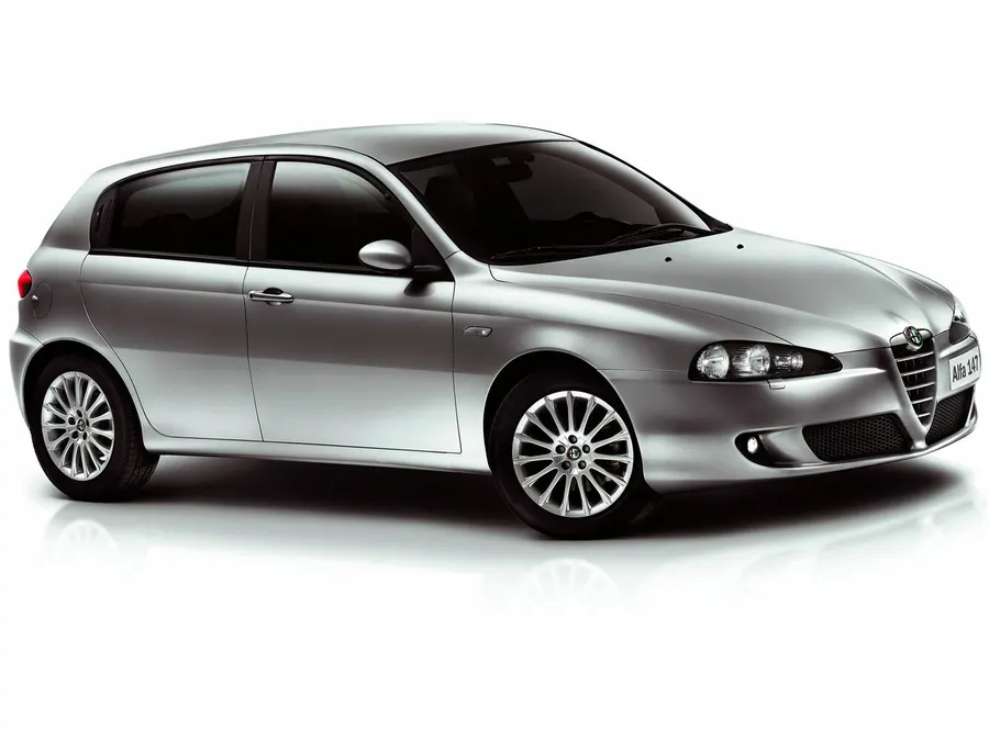 Alfa Romeo 147 — фото модели
