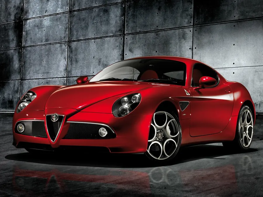 Alfa Romeo 8C Competizione — фото модели