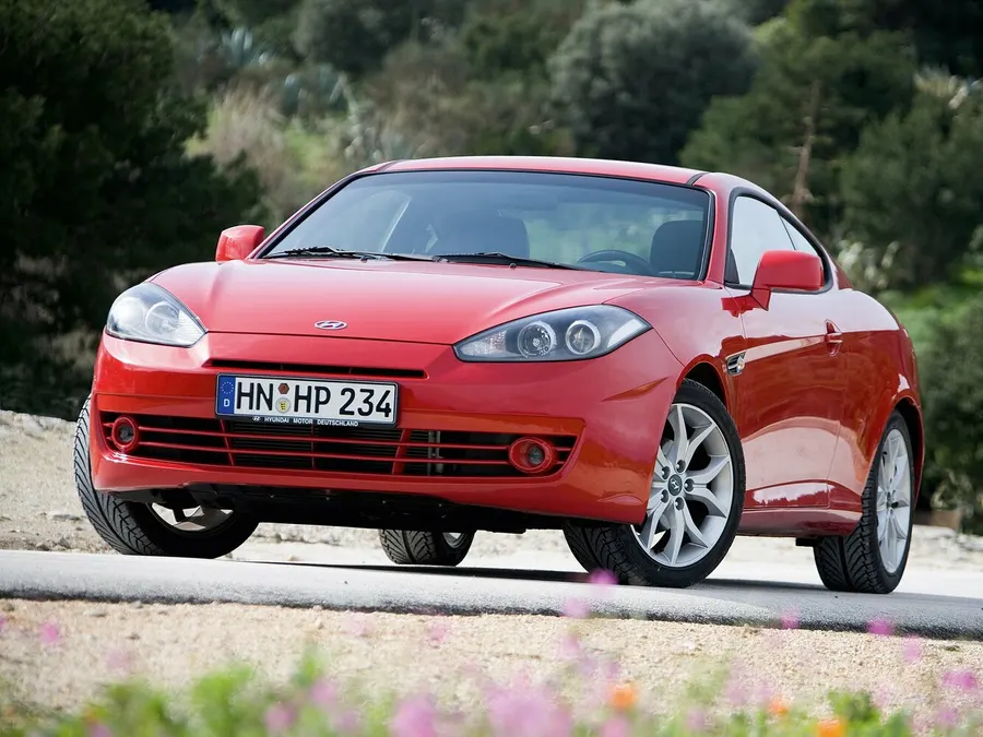 Hyundai Coupe — фото модели