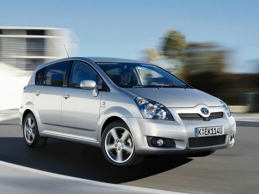 Toyota Corolla Verso — фото модели