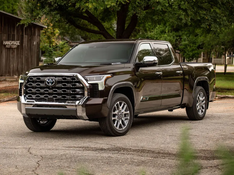 Toyota Tundra — фото модели