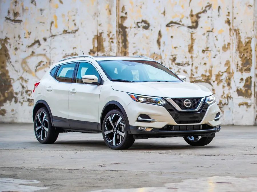 Nissan Rogue Sport — фото модели