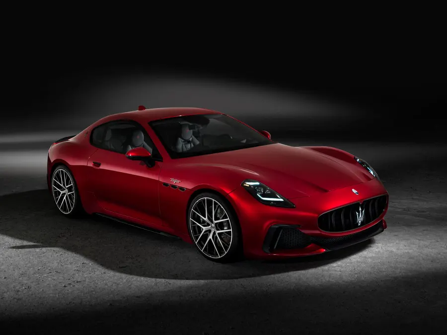 Maserati GranTurismo — фото модели