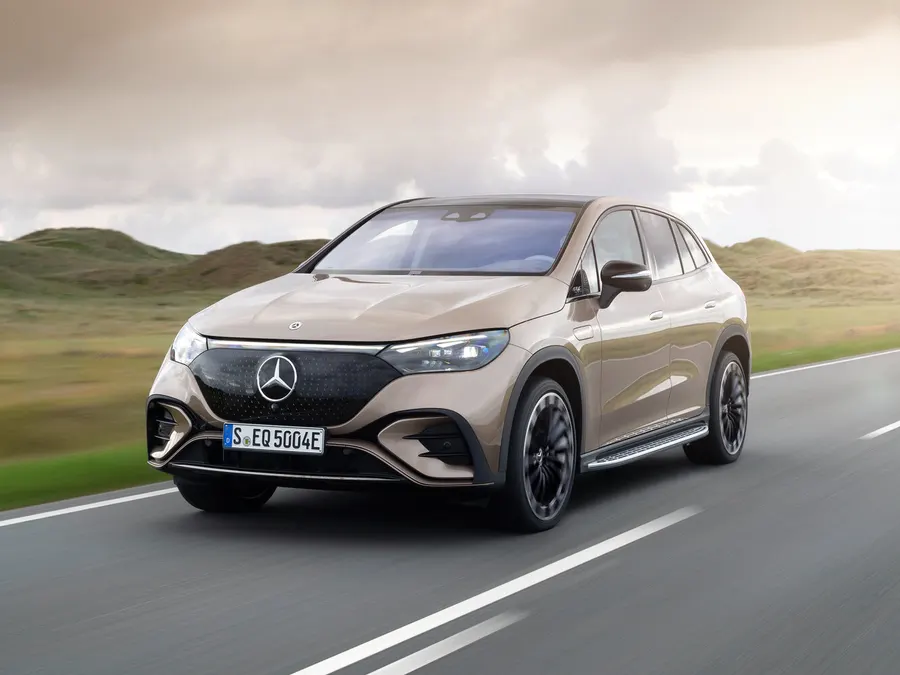 Mercedes-Benz EQE SUV — фото модели