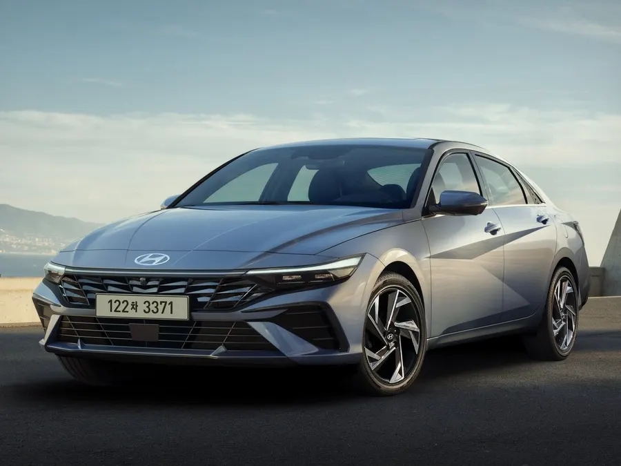 Hyundai Avante — фото модели