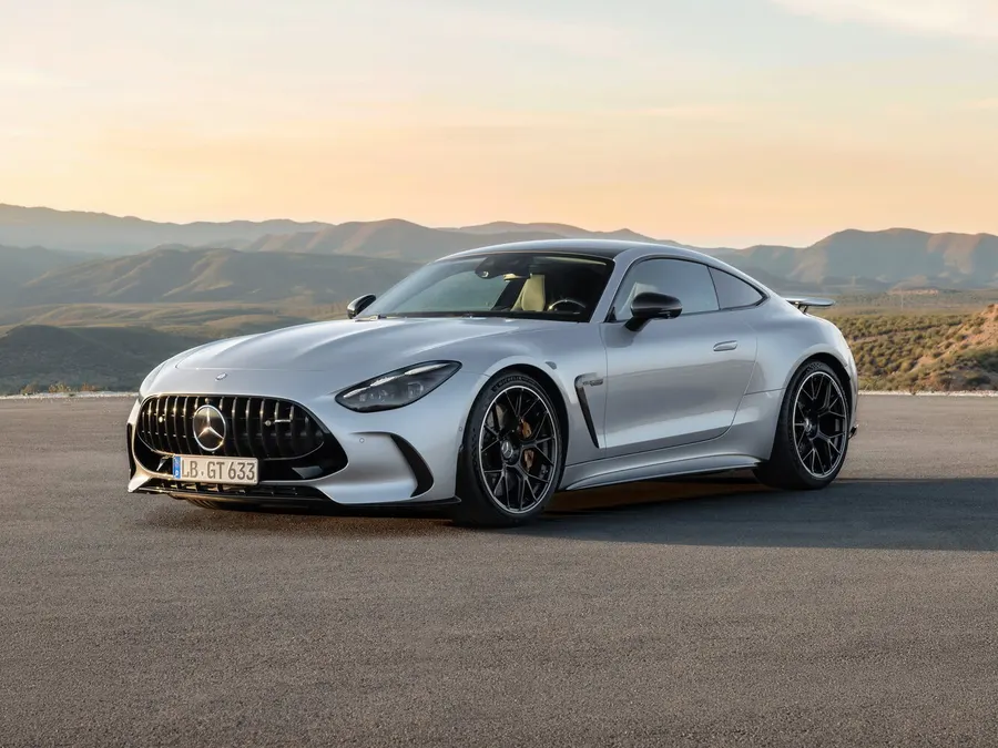 Mercedes-Benz AMG GT — фото модели — фото 1