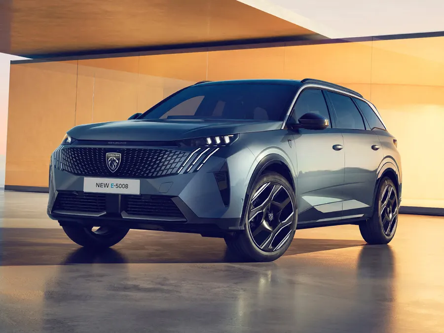 Peugeot 5008 — фото модели