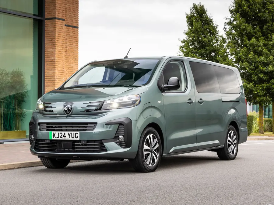 Peugeot Traveller — фото модели