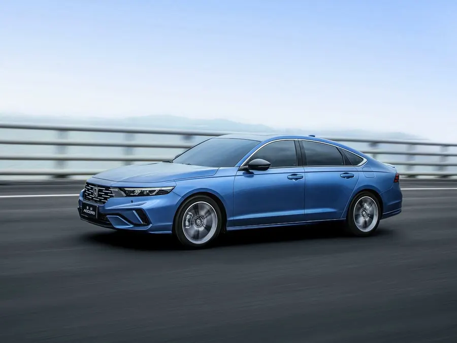 Honda Accord — фото модели