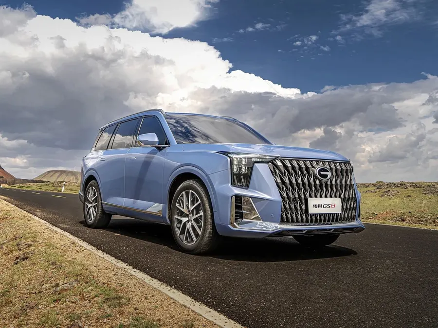 GAC Trumpchi GS8 — фото модели
