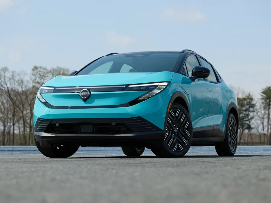 Nissan Leaf — фото модели