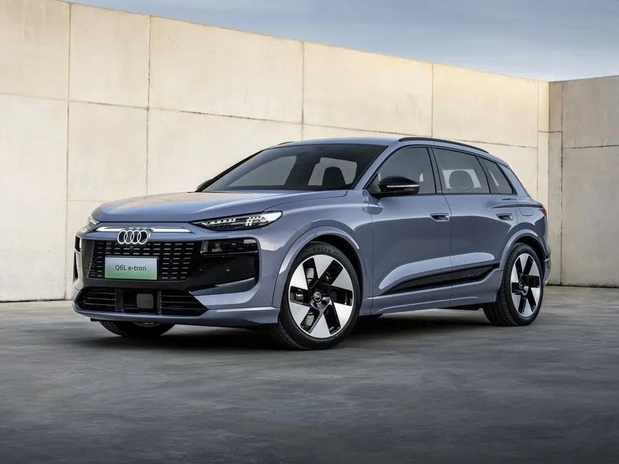 Audi Q6 e-tron — фото модели