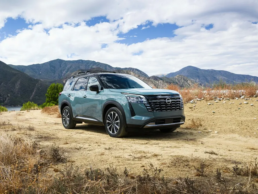 Nissan Pathfinder — фото модели