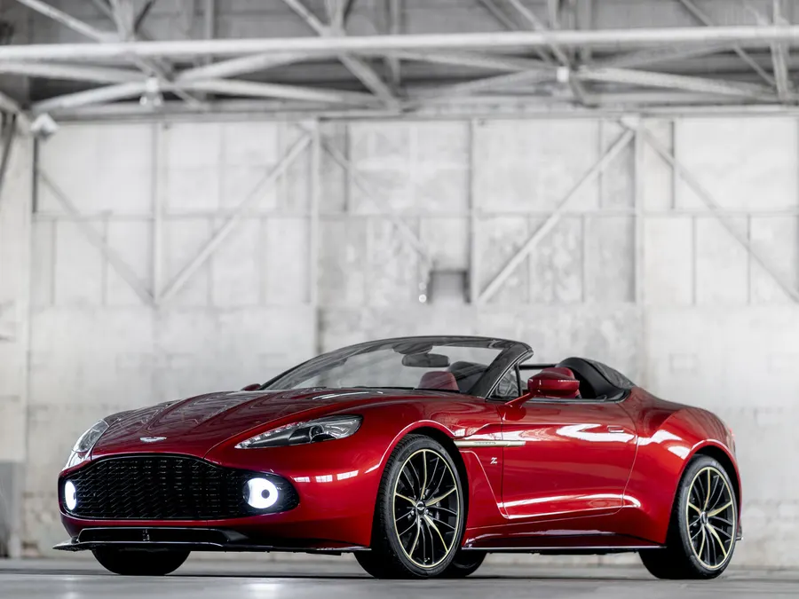 Aston Martin Vanquish Zagato — фото модели