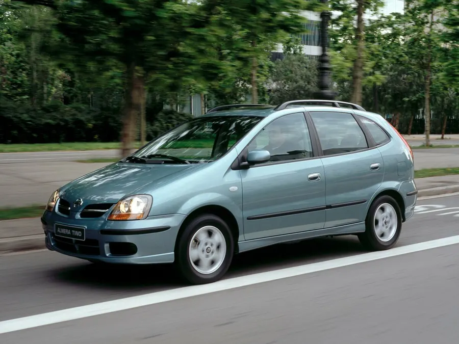 Nissan Almera Tino — фото модели