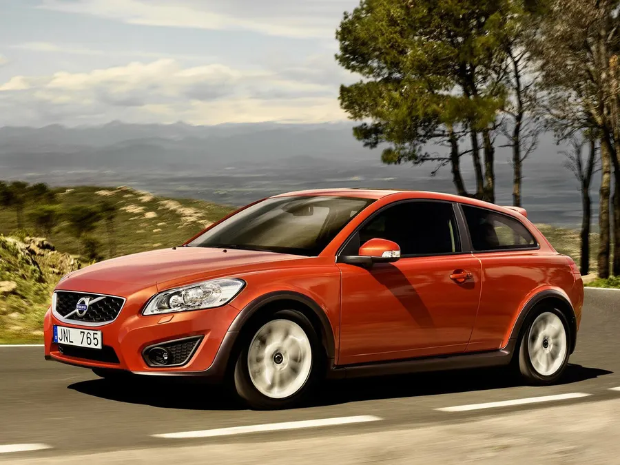 Volvo C30 — фото модели