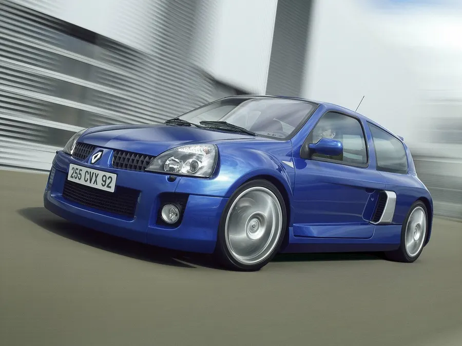 Renault Clio V6 — фото модели