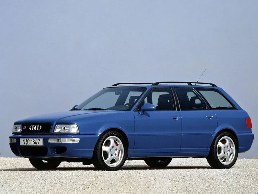 Audi RS 2 — фото модели