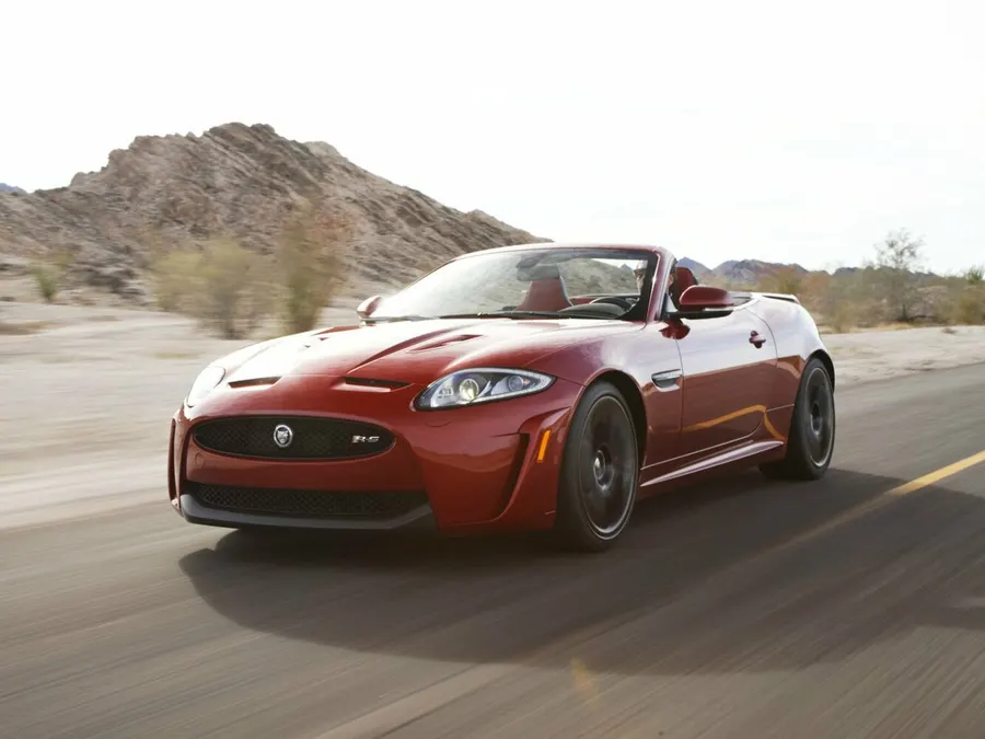Jaguar XKR — фото модели