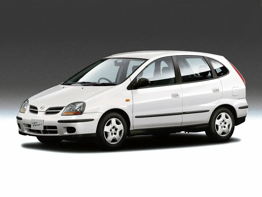 Nissan Tino — фото модели