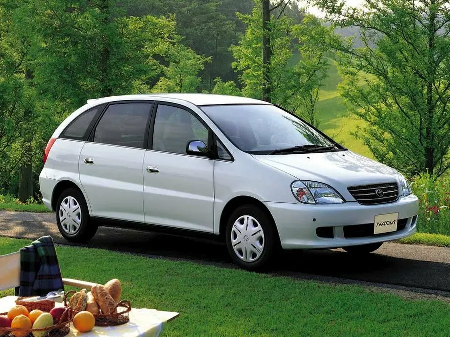 Toyota Nadia — фото модели