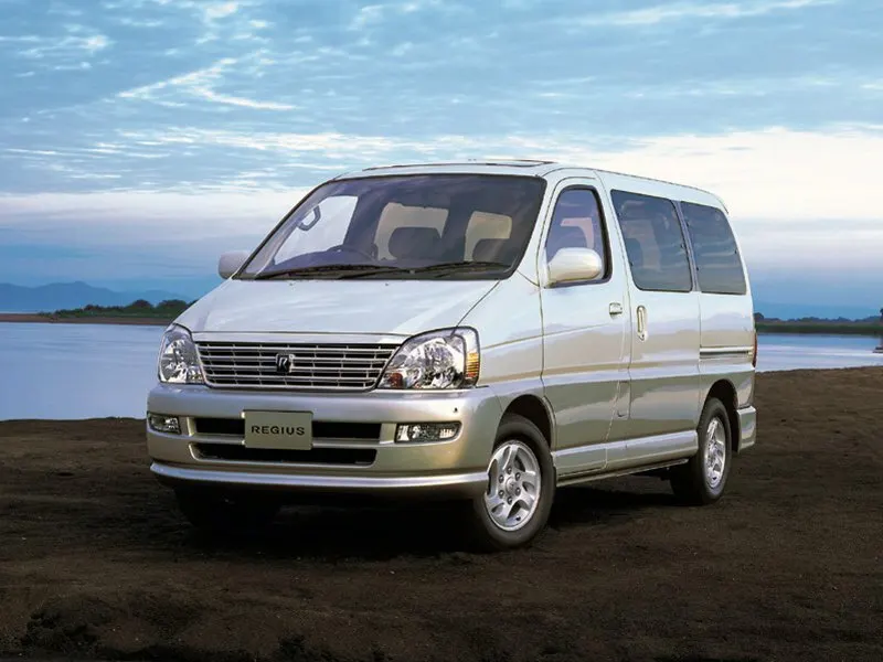 Toyota Regius — фото модели