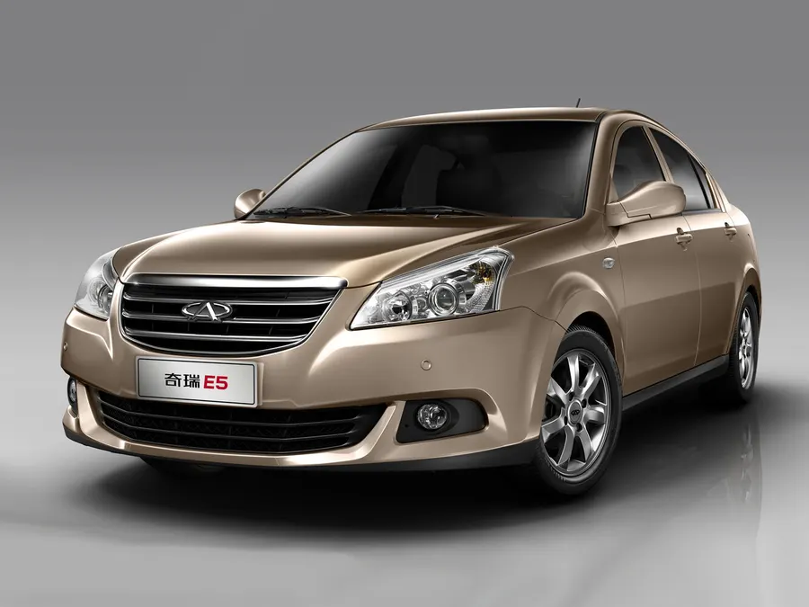 Chery E5 — фото модели