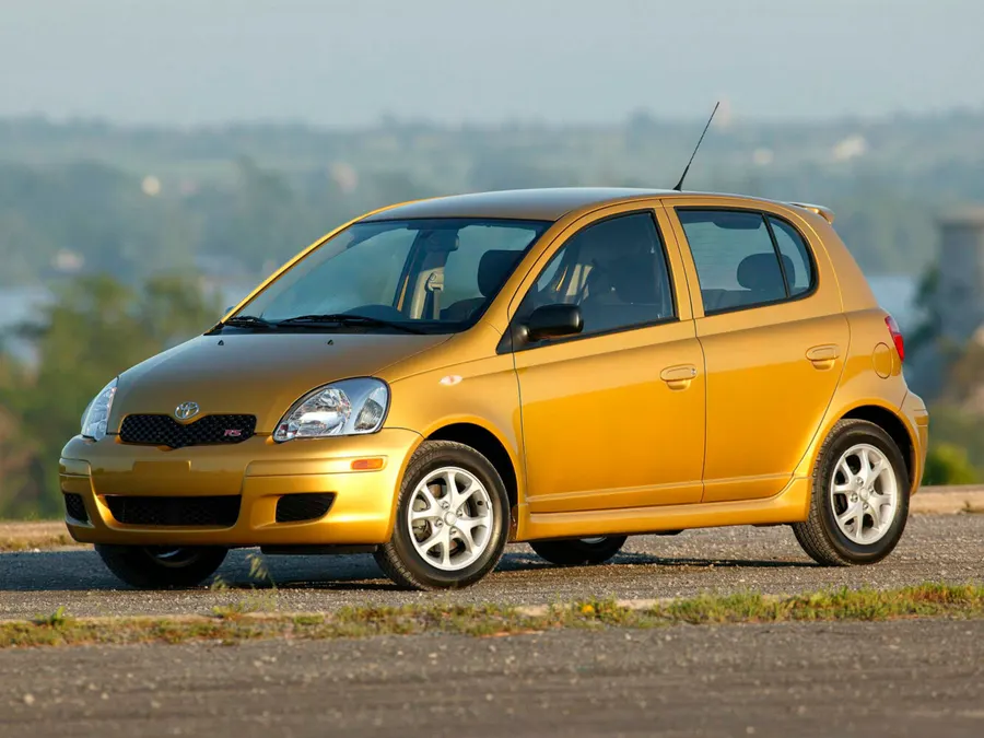 Toyota Echo — фото модели